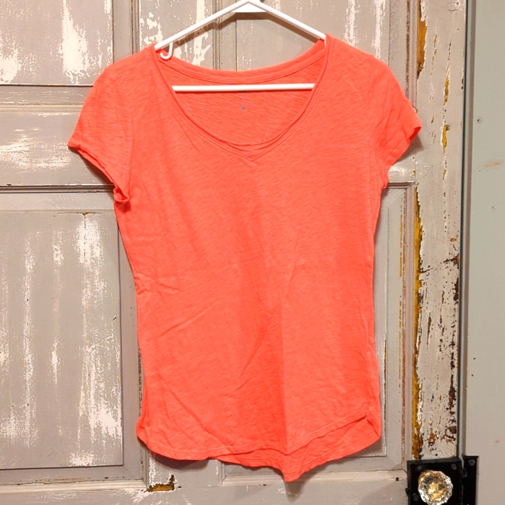 Women's New York & Company V-Neck Shirt